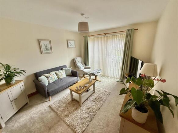 Sitting room.JPG