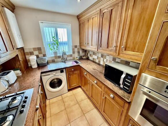 Kitchen.JPG