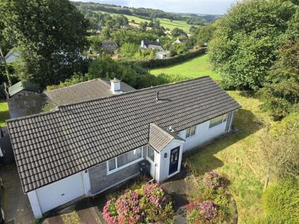 Menheniot Crescent, Langore, Launceston