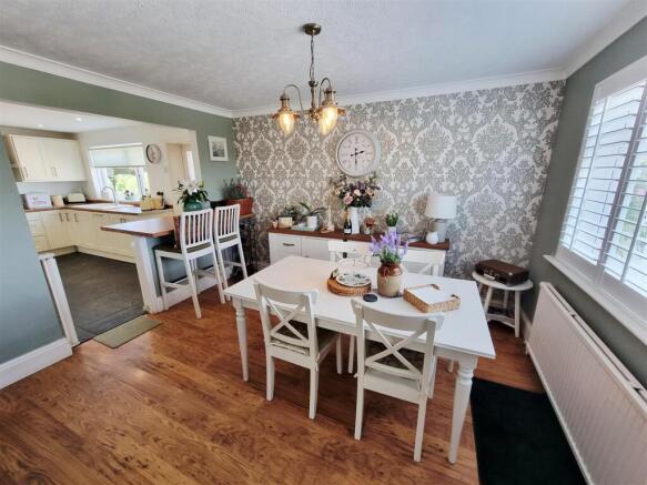 Dining area.jpg