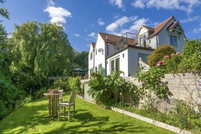 3 Bedroom Cottage For Sale In Hunger Hill Henley In Arden B95