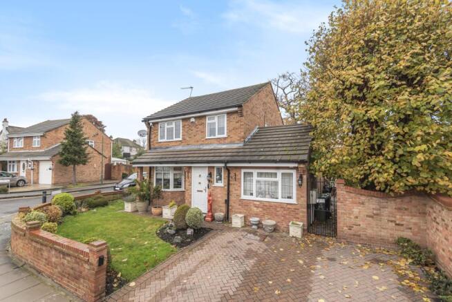 Milford Close London SE2, SE20DS | Property for sale reviews, ratings, track prices, house valuation of 4 bedroom detached house for sale in Milford Close London SE2 Milford Close London SE2 | Compare property for sale reviews & ratings, track property prices of 4 bedroom detached house for sale in Milford Close London SE2