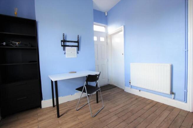 3. dining room .jpg