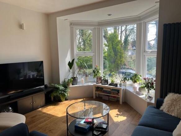 1. front room.jpg