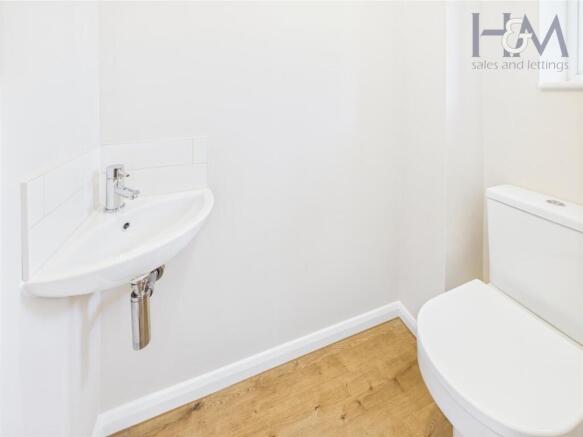 Downstairs Toilet.jpg