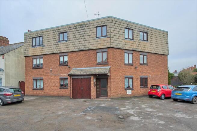staniforth front.jpg