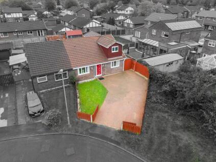 Welsby Close, Fearnhead, WA2