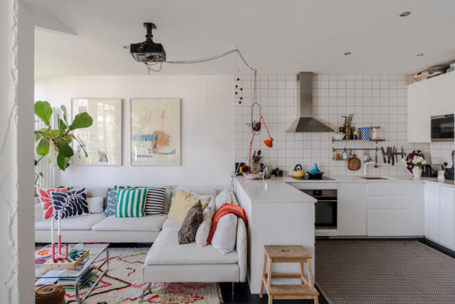 266807 - Flat 20, Pioneer Centre-25.jpg