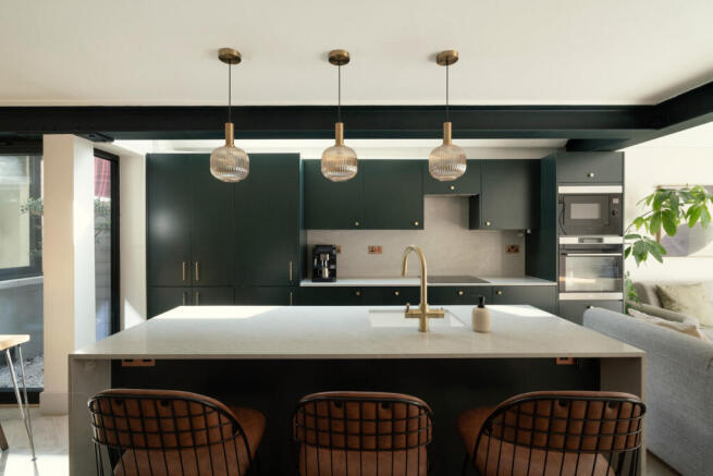 272853 - HARGWYNE-STREET-23.jpg