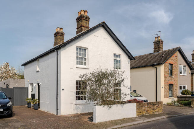 274451 - 65 Edward Road-1.jpg