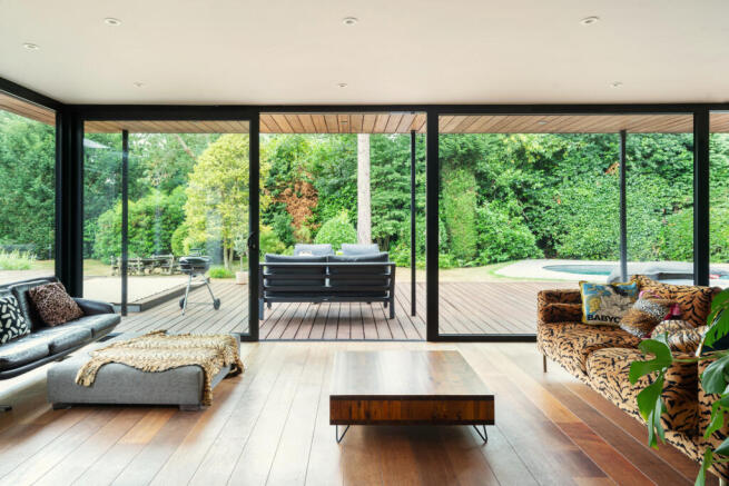 297631 - a0OP6000008p68QMAQ_N55.jpg