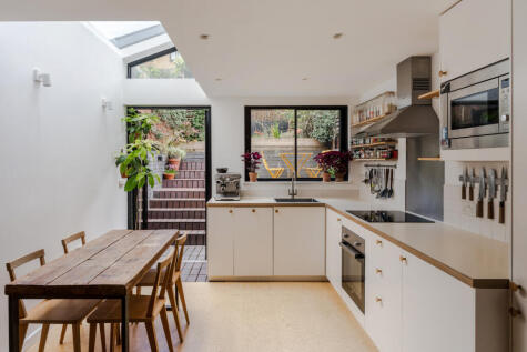 Foxwell Mews, London SE4