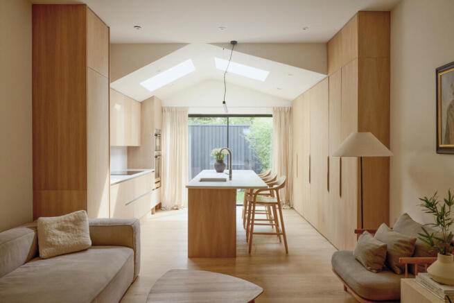 304678 - A0OP6000009FKG1MAA_N3-edit.jpg