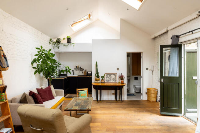 307803 - 250830_TMH_Gattis_Wharf_015.jpg