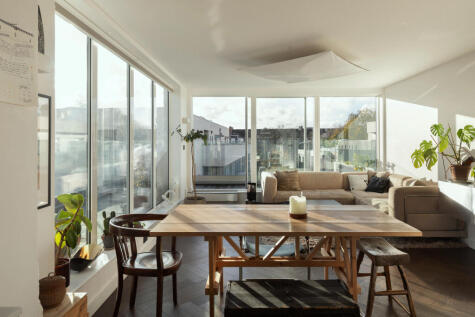 Spurstowe Terrace, London E8