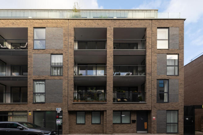 323018 - RF-SPURSTOWE-TERRACE-01.jpg