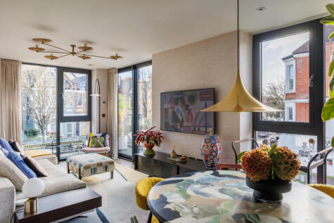 Larden Hall Apartments, London W3