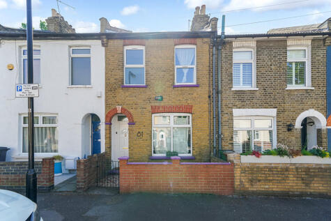 Byron Road, London, E10