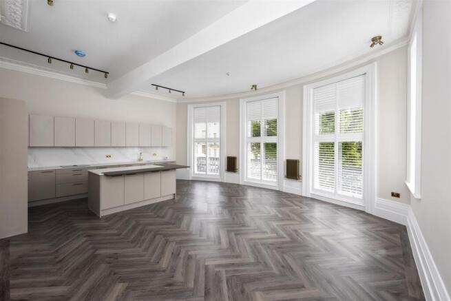 Open Plan Lounge Kitchen