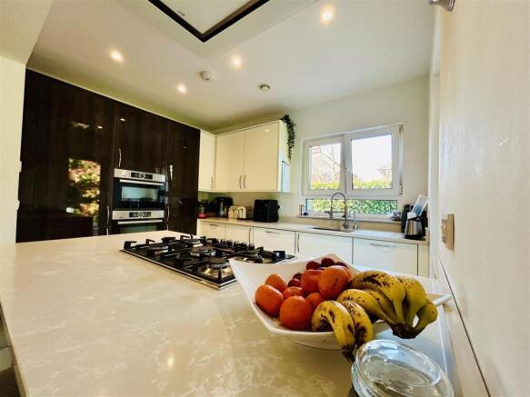Kitchen..jpg