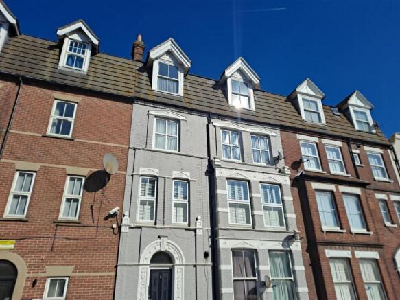 Flat 5 - Front.jpg