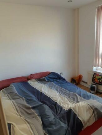3 Bedroom Flat To Rent In Centurion Close London N7