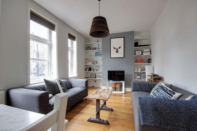 Flat 1 Mare Street Reception 1.jpg