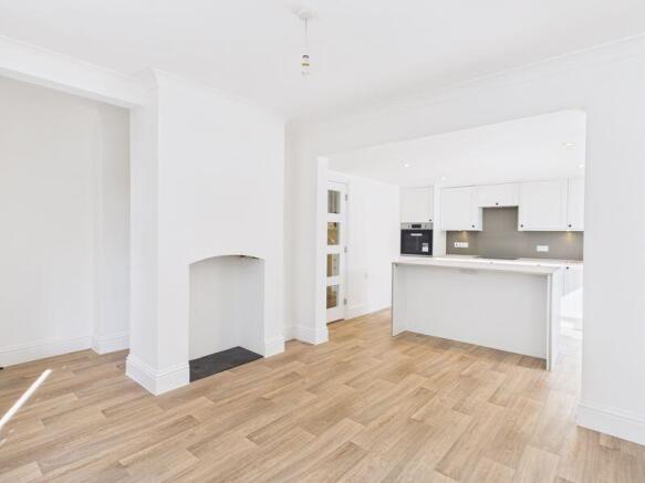 Kitchen / dining room 