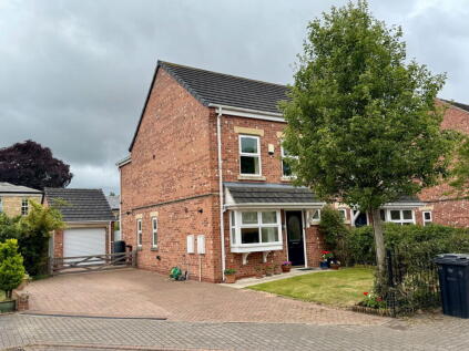 Thorp Arch, Walton Gardens, Wetherby, LS23