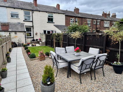 Wetherby, St James Street, LS22