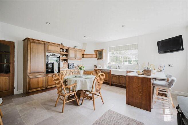 Kitchen/Dining
