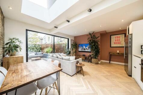 Merton Road, Earlsfield