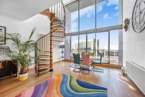 City Harbour, London, E14