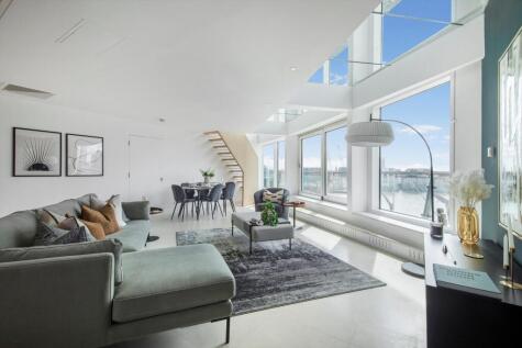 Cinnabar Wharf Central, Wapping High Street, London, E1W