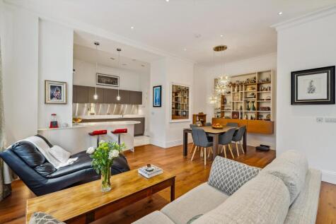 Sterling Mansions, Leman Street, London, E1