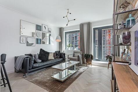 Discovery Dock Apartments East, 3 South Quay Square, Nr Canary Wharf, London, E14
