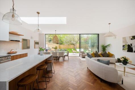 Corringham Road, London, NW11