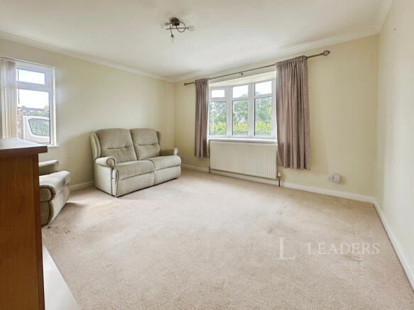 living room (photo 2)