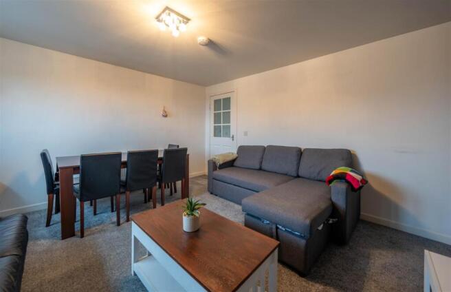 117 Glencova Terrace, Forfar_-7.jpg