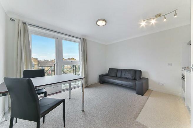 1 Bedroom Flat To Rent In Falcon Way Nr Canary Wharf
