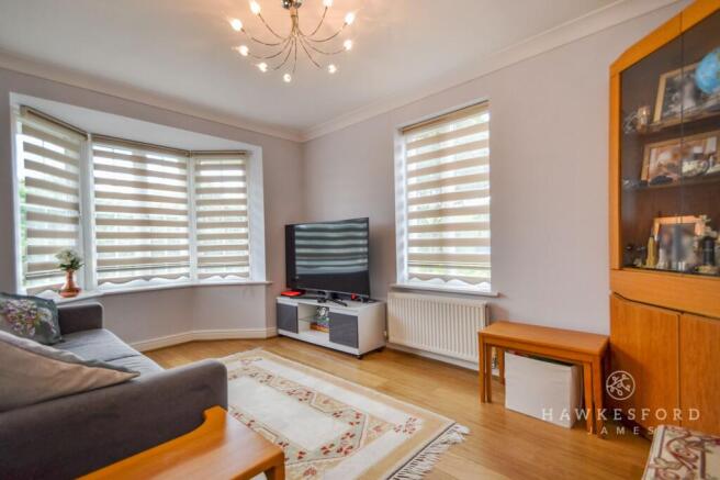 Violet Court, Sittingbourne - Lounge