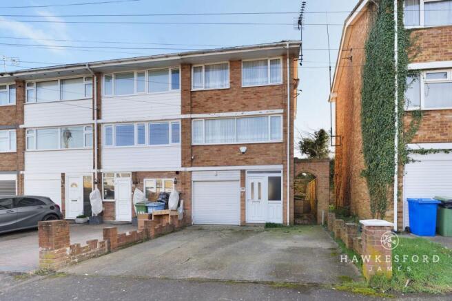 100 Millfield, Sittingbourne - Front