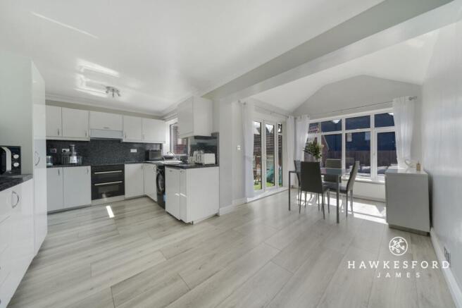 Hall Close, Sittingbourne - Kitchen