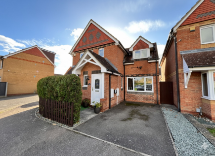 Villiers Close, Luton, Bedfordshire, LU4 9FR