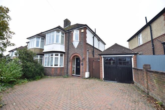 3 bedroom semi-detached house for sale in St. Martins Avenue, Luton, LU2