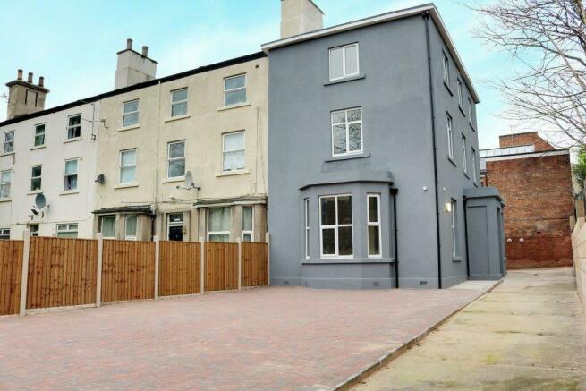 10 bedroom end of terrace house to rent Nottingham