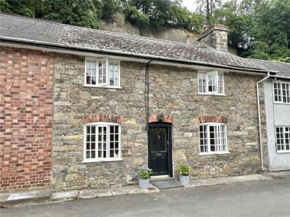 Jubilee Terrace, Cwmbelan, Llanidloes, Powys, SY18