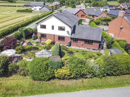 Maes Trannon, Trefeglwys, Caersws, Powys, SY17