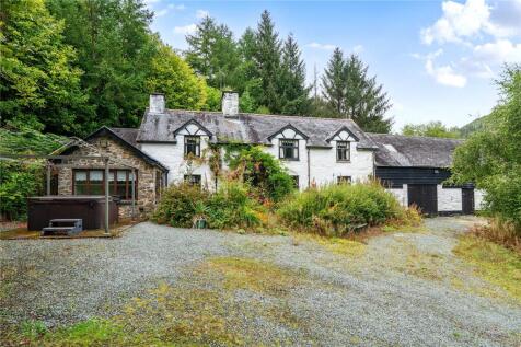 Van, Llanidloes, Powys, SY18