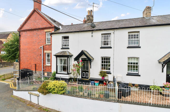 1335746-1-689e0ad...